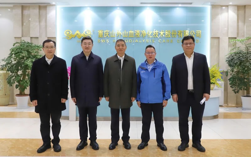 工信部副部长辛国斌点赞卡卡湾厅创新发展加速度